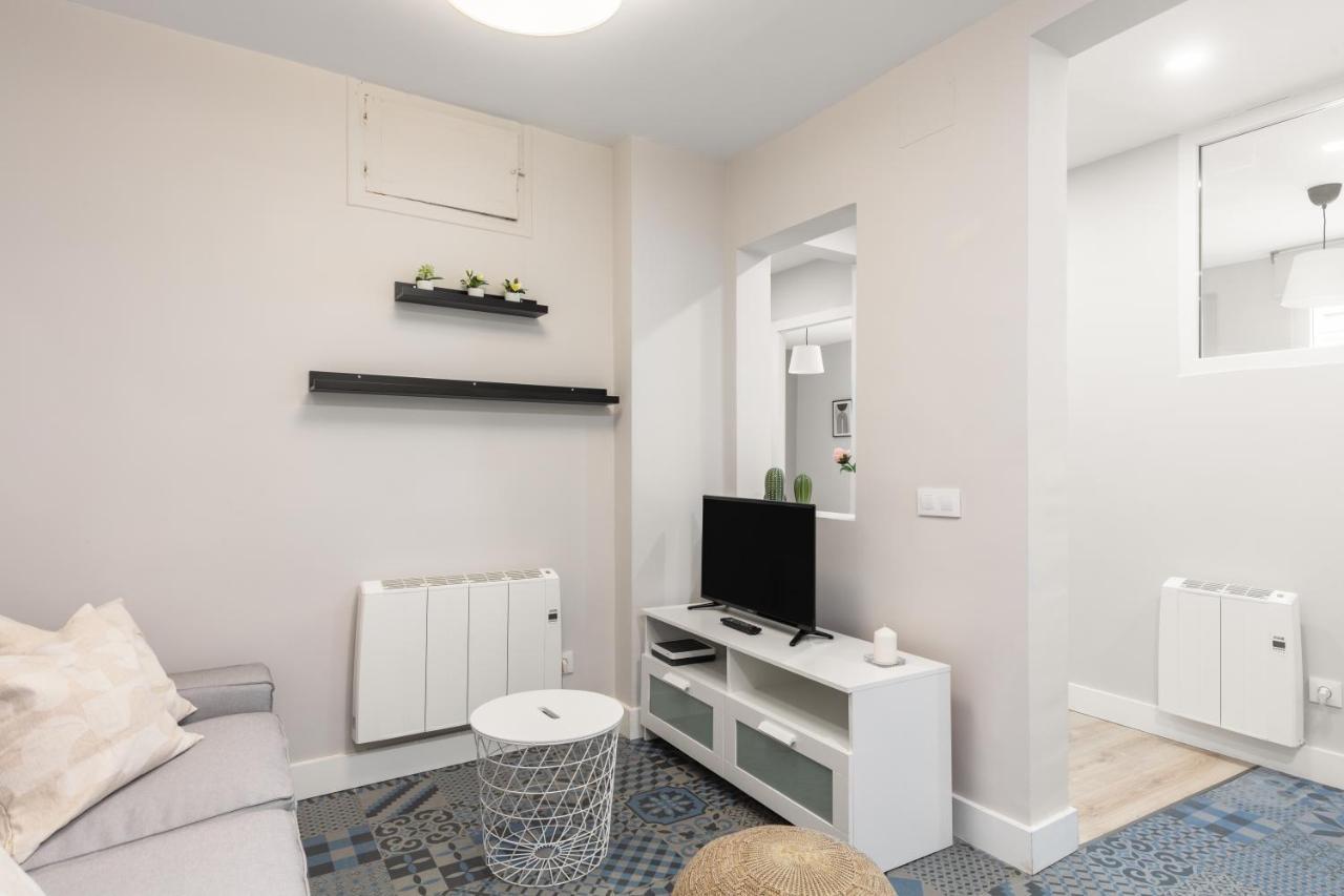 2 Bedrooms 1 Bathroom Furnished - Las Letras - Bright - Mintystay Мадрид Экстерьер фото